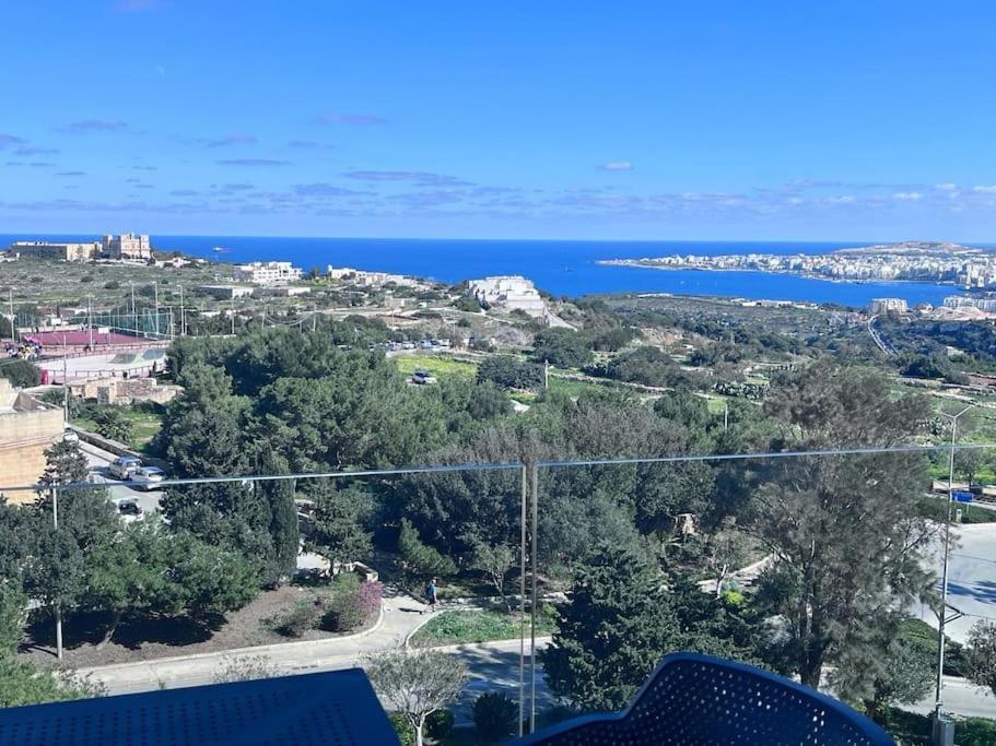 Your Escape: Where Every Sunrise Becomes A Memory Mellieha Exterior photo